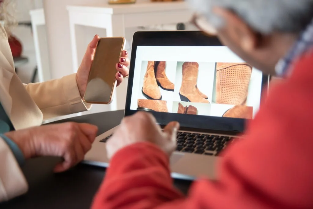 This image has an empty alt attribute; its file name is ecommerce-product-1024x684.jpg